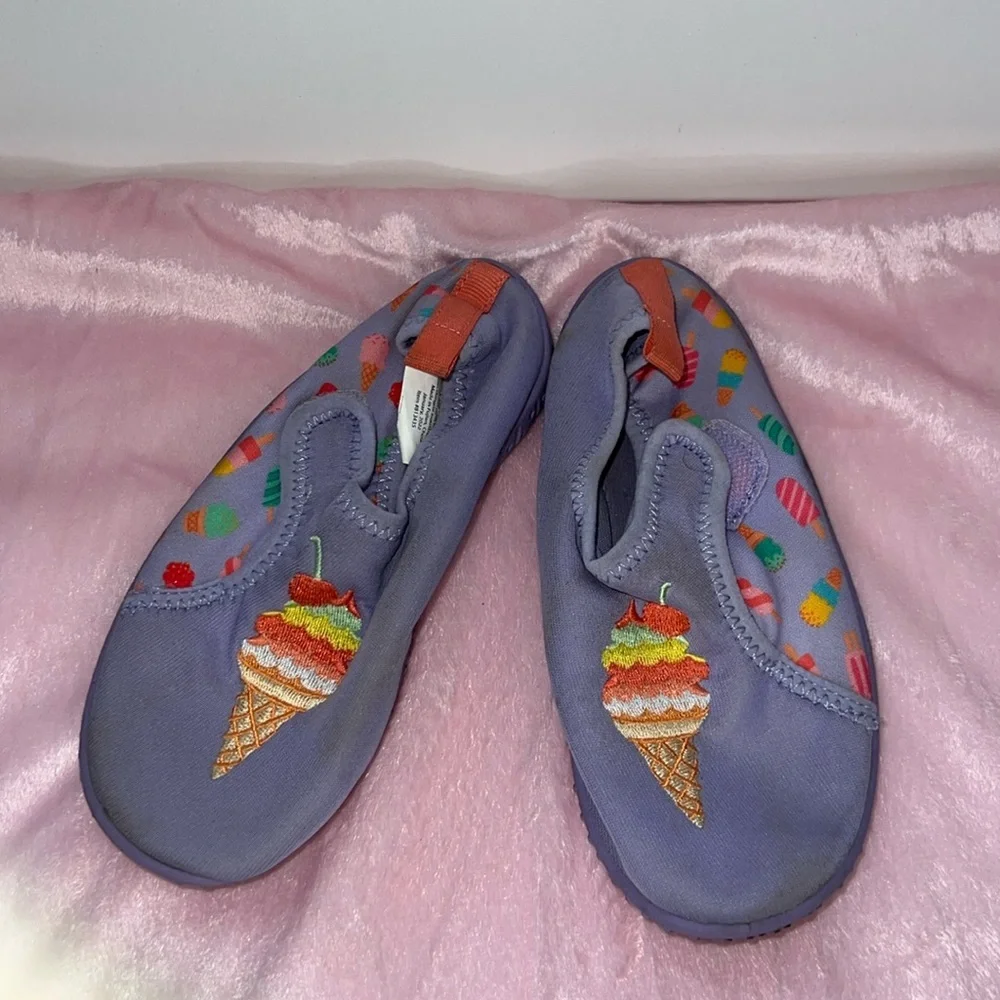 Girls water shoes